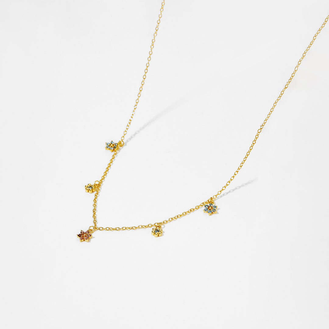 Tiny Bloom Necklace