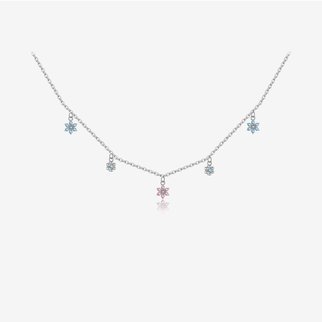 Tiny Bloom Necklace