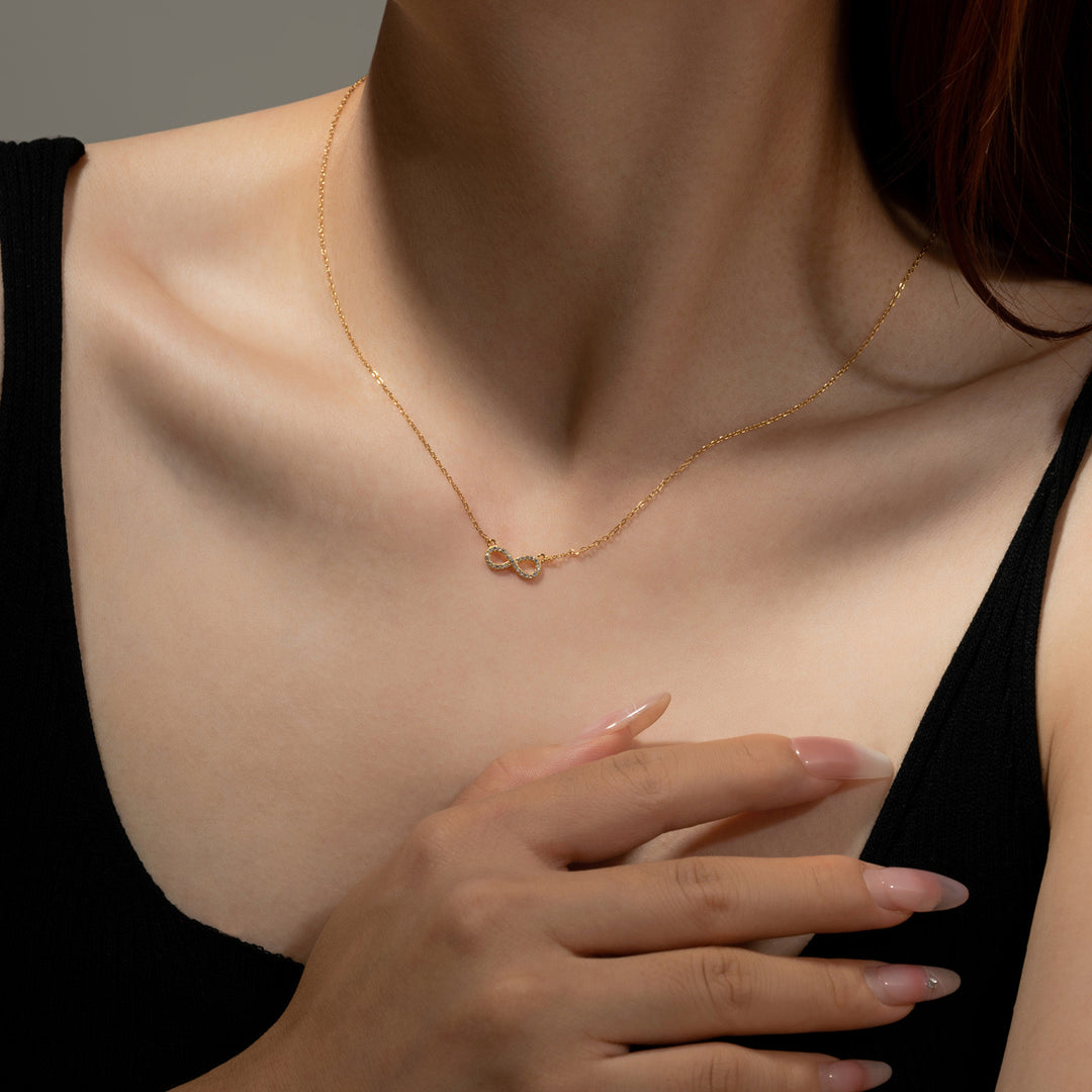 Endlessly Necklace