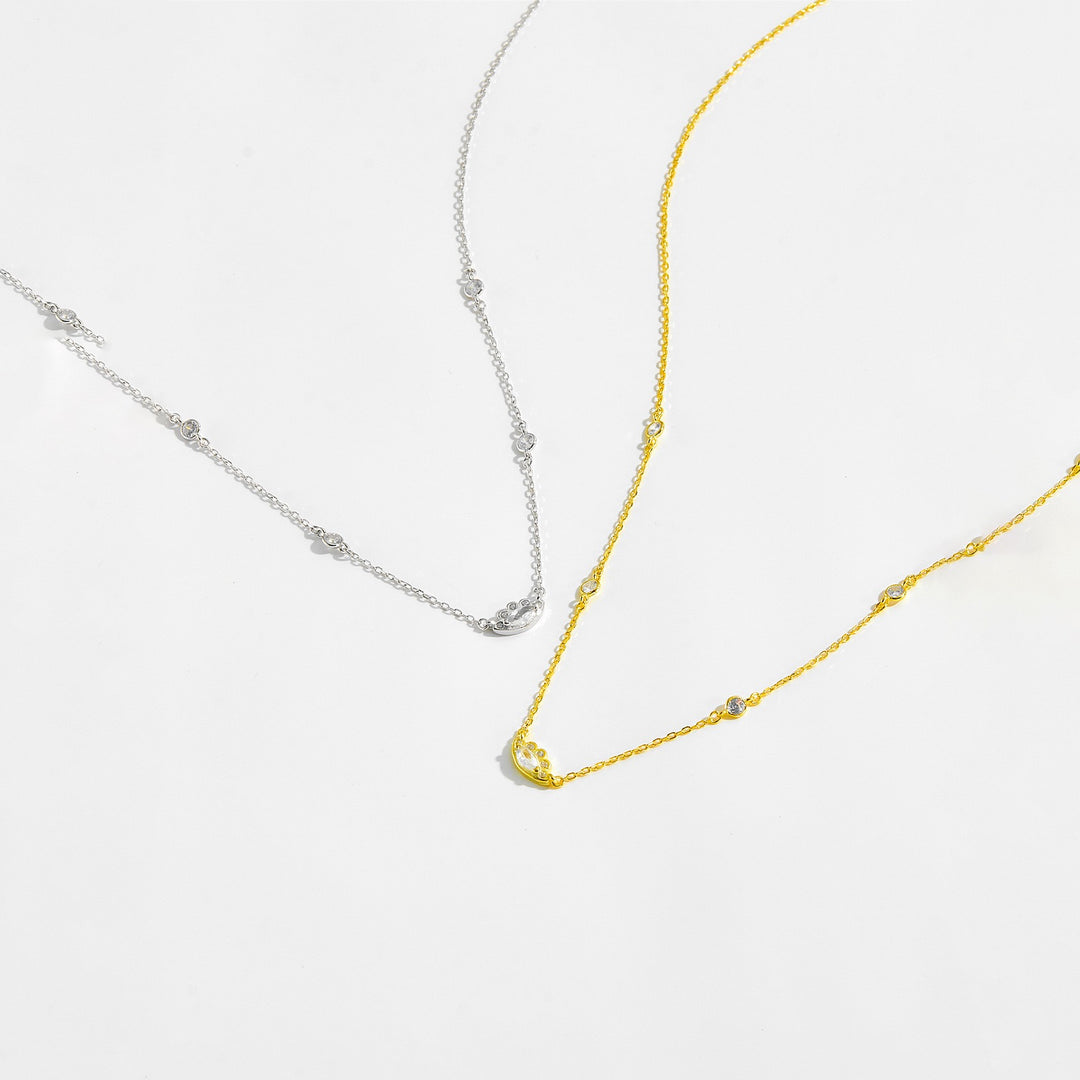 Queen’s Whisper Necklace